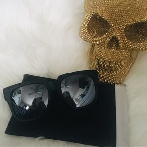 QUAY AUSTRALIA ON THE PROWL